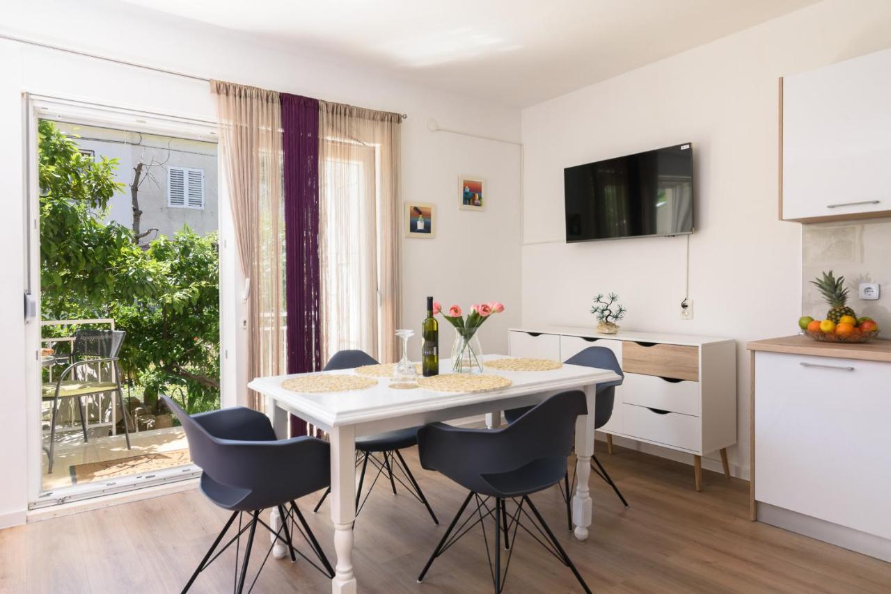 Apartments Mare Trogir Ngoại thất bức ảnh