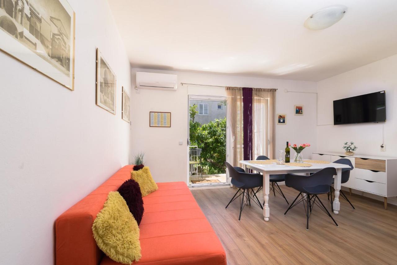 Apartments Mare Trogir Ngoại thất bức ảnh