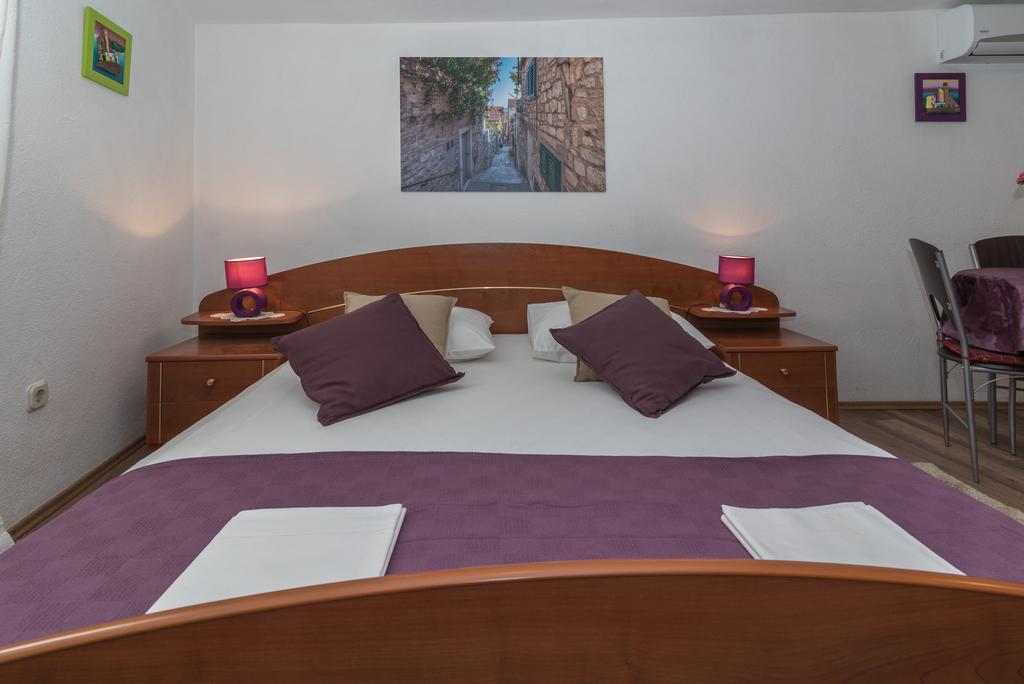 Apartments Mare Trogir Ngoại thất bức ảnh
