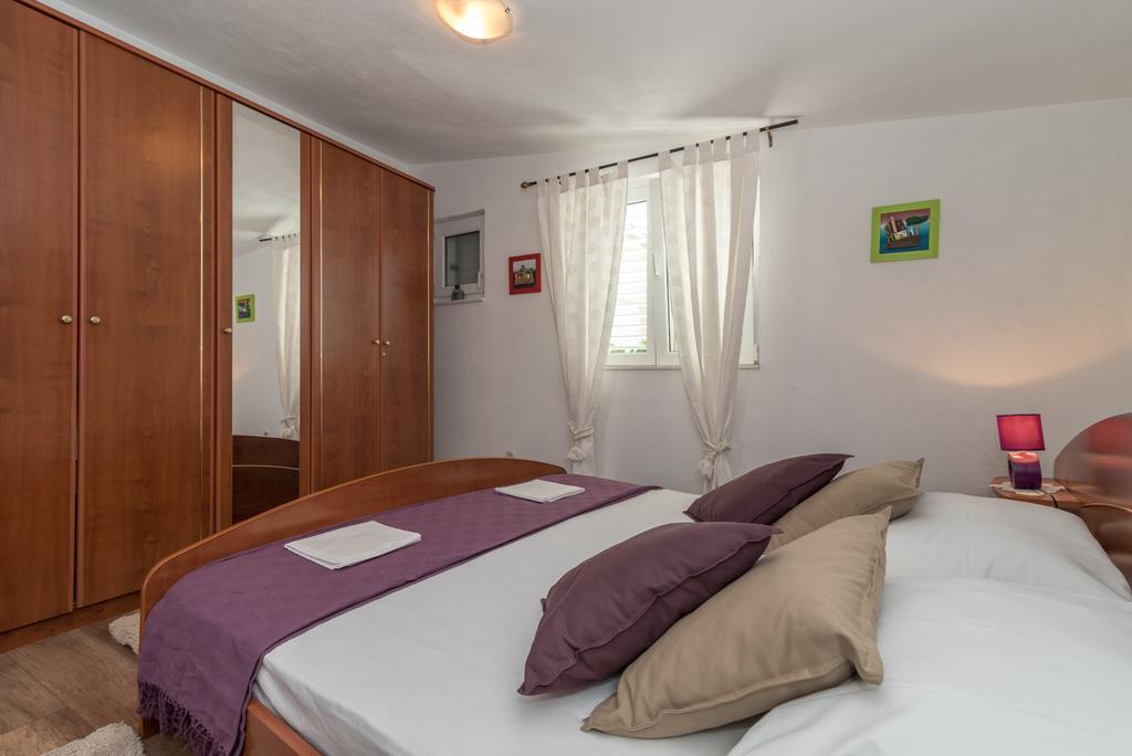 Apartments Mare Trogir Ngoại thất bức ảnh