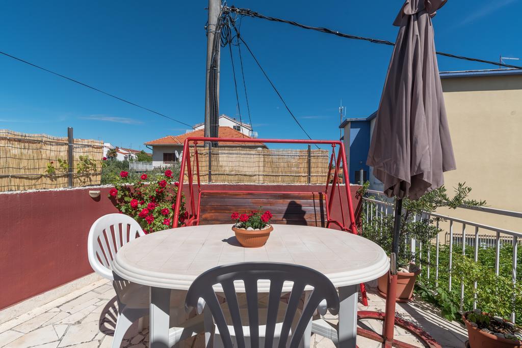Apartments Mare Trogir Ngoại thất bức ảnh