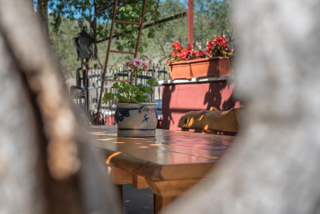 Apartments Mare Trogir Ngoại thất bức ảnh
