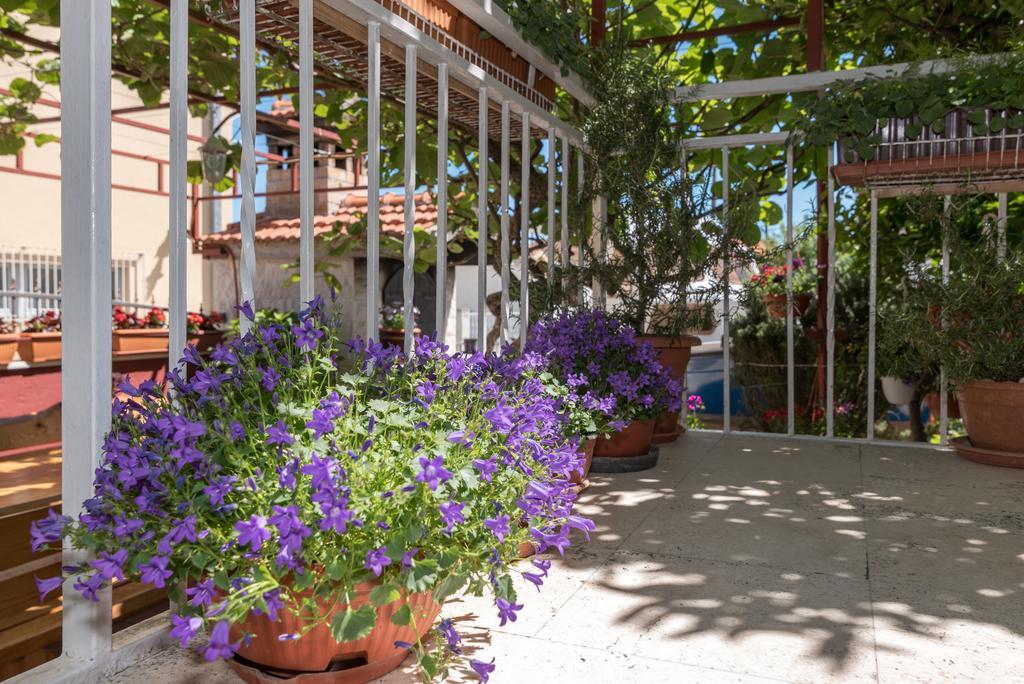 Apartments Mare Trogir Ngoại thất bức ảnh