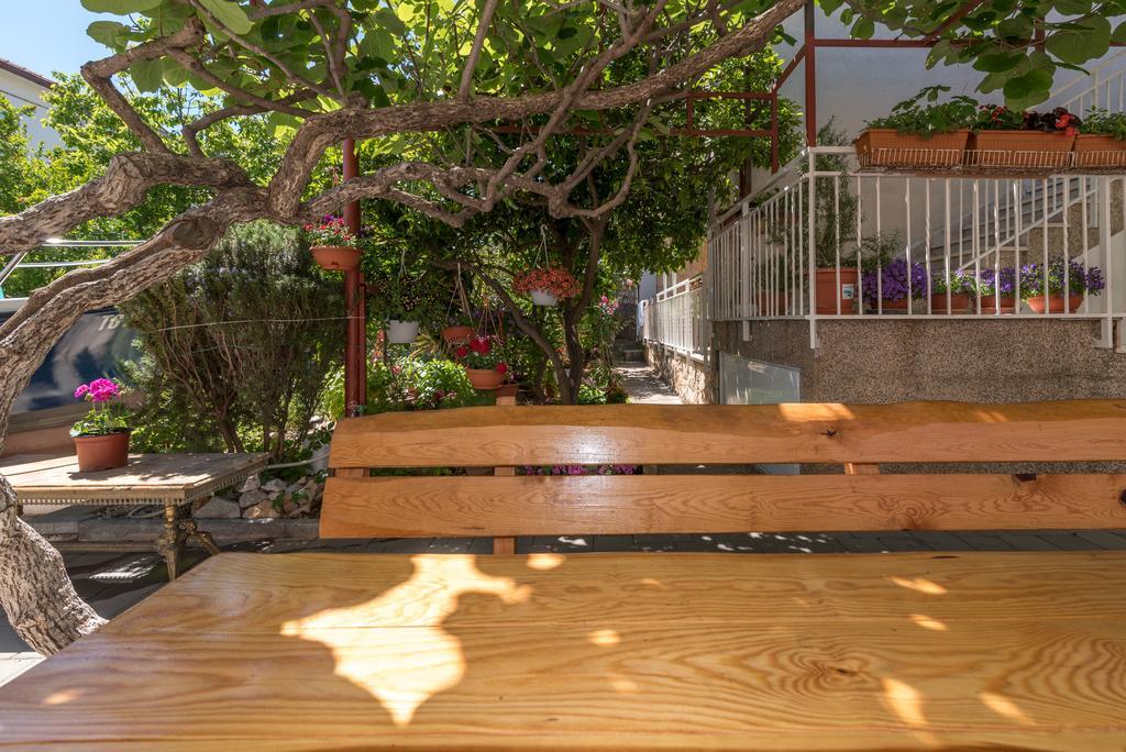 Apartments Mare Trogir Ngoại thất bức ảnh